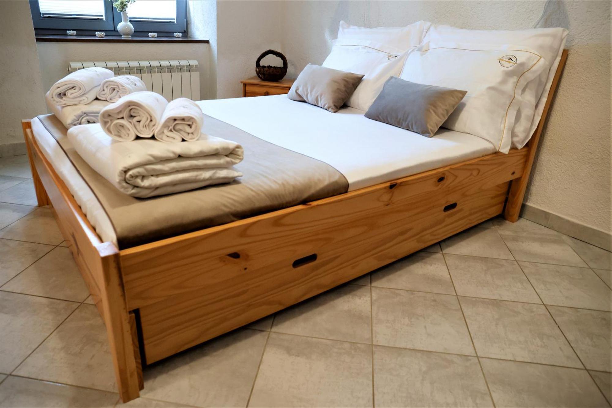 Senozece Guesthouse Idila Pod Nanosom מראה חיצוני תמונה