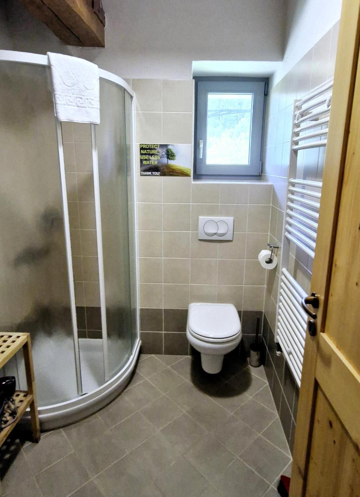 Senozece Guesthouse Idila Pod Nanosom מראה חיצוני תמונה