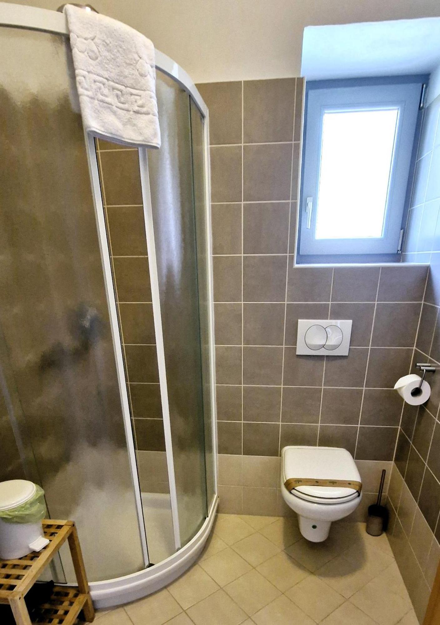 Senozece Guesthouse Idila Pod Nanosom מראה חיצוני תמונה