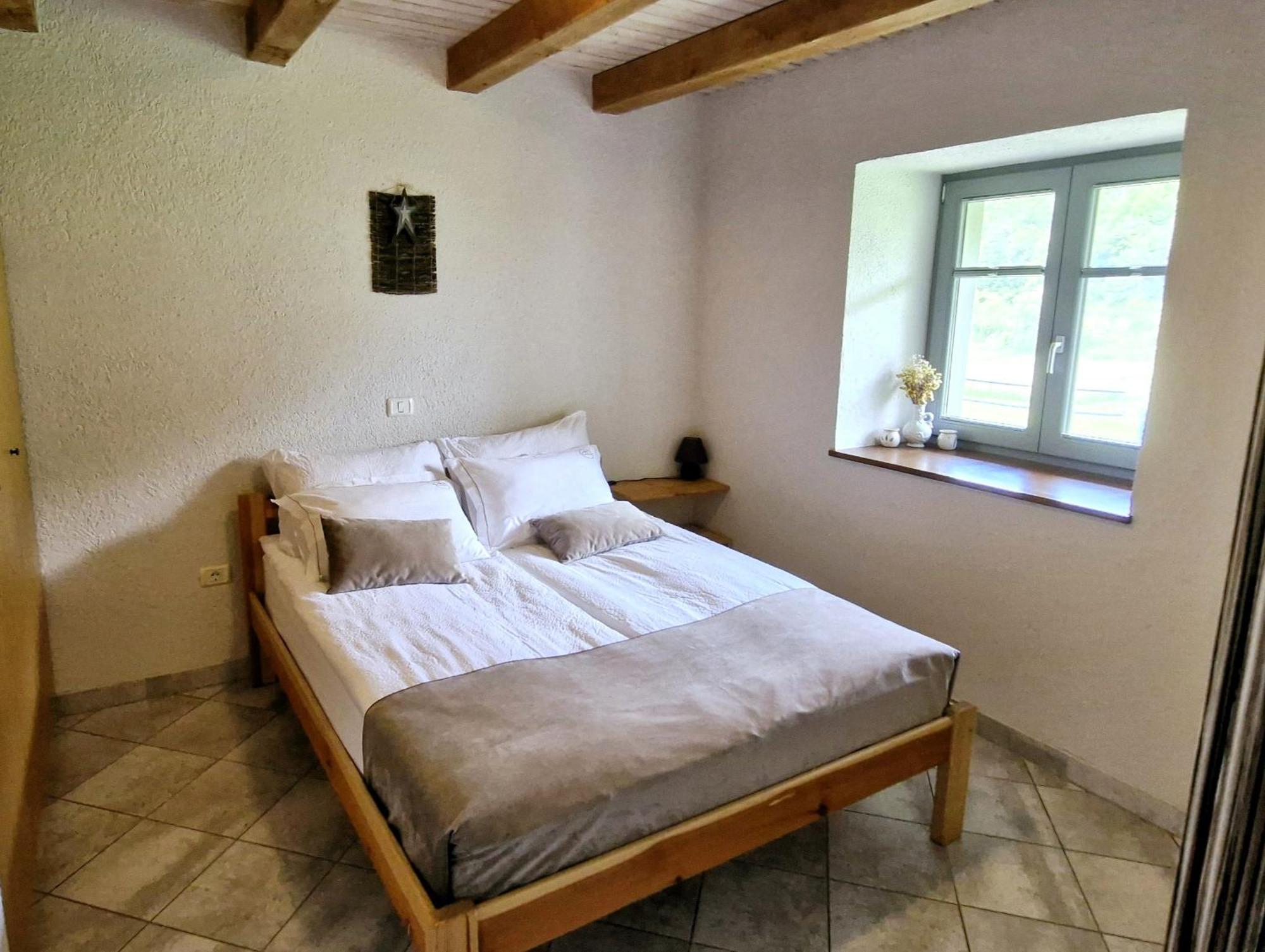 Senozece Guesthouse Idila Pod Nanosom מראה חיצוני תמונה