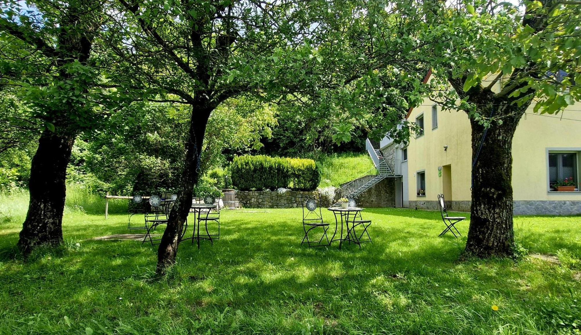 Senozece Guesthouse Idila Pod Nanosom מראה חיצוני תמונה
